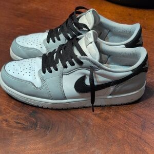 Nike Black and Gray Sneakers